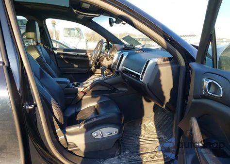 2018 Porsche Cayenne из США, поврежденный, VIN WP1AA2A23JKA03752